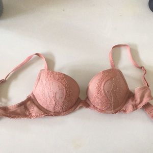 Size 32B Victorias Secret dream angels push up bra